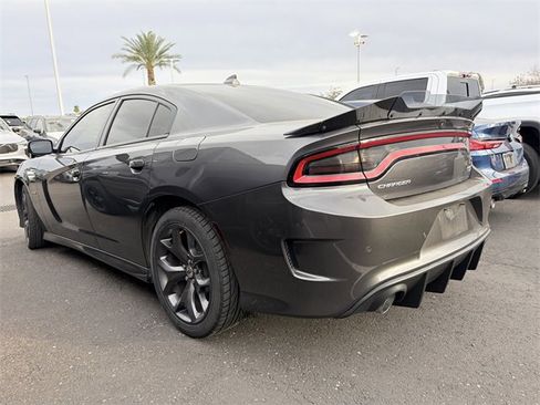 Used 2019 Dodge Charger R/T image 8