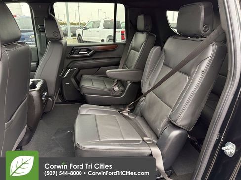 Used 2025 GMC Yukon XL Denali image 9