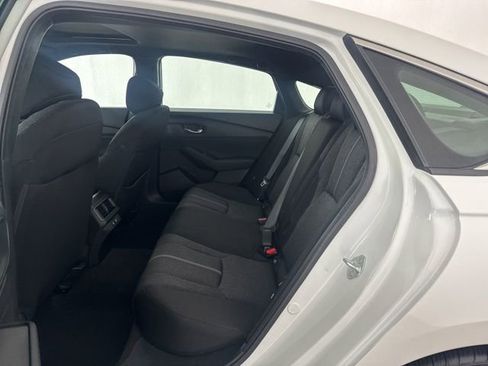 Used 2025 Honda Accord Sport image 31