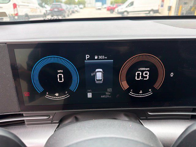 Used 2025 Hyundai Kona SEL FWD image 22