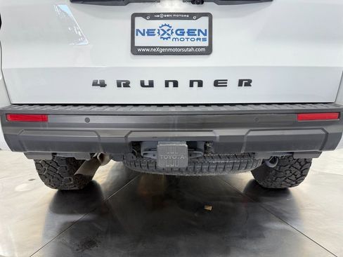 Used 2025 Toyota 4Runner TRD Off-Road image 53