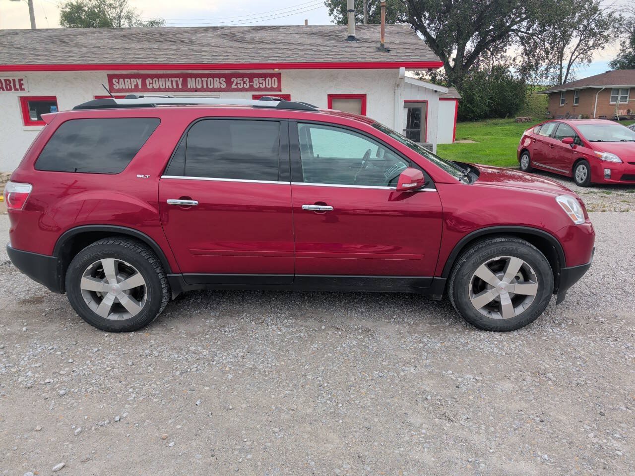 Used 2012 GMC Acadia SLT AWD/4WD image 2
