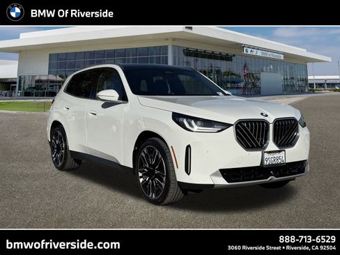 Used 2025 BMW X3 xDrive30i w/ Premium Package image 1