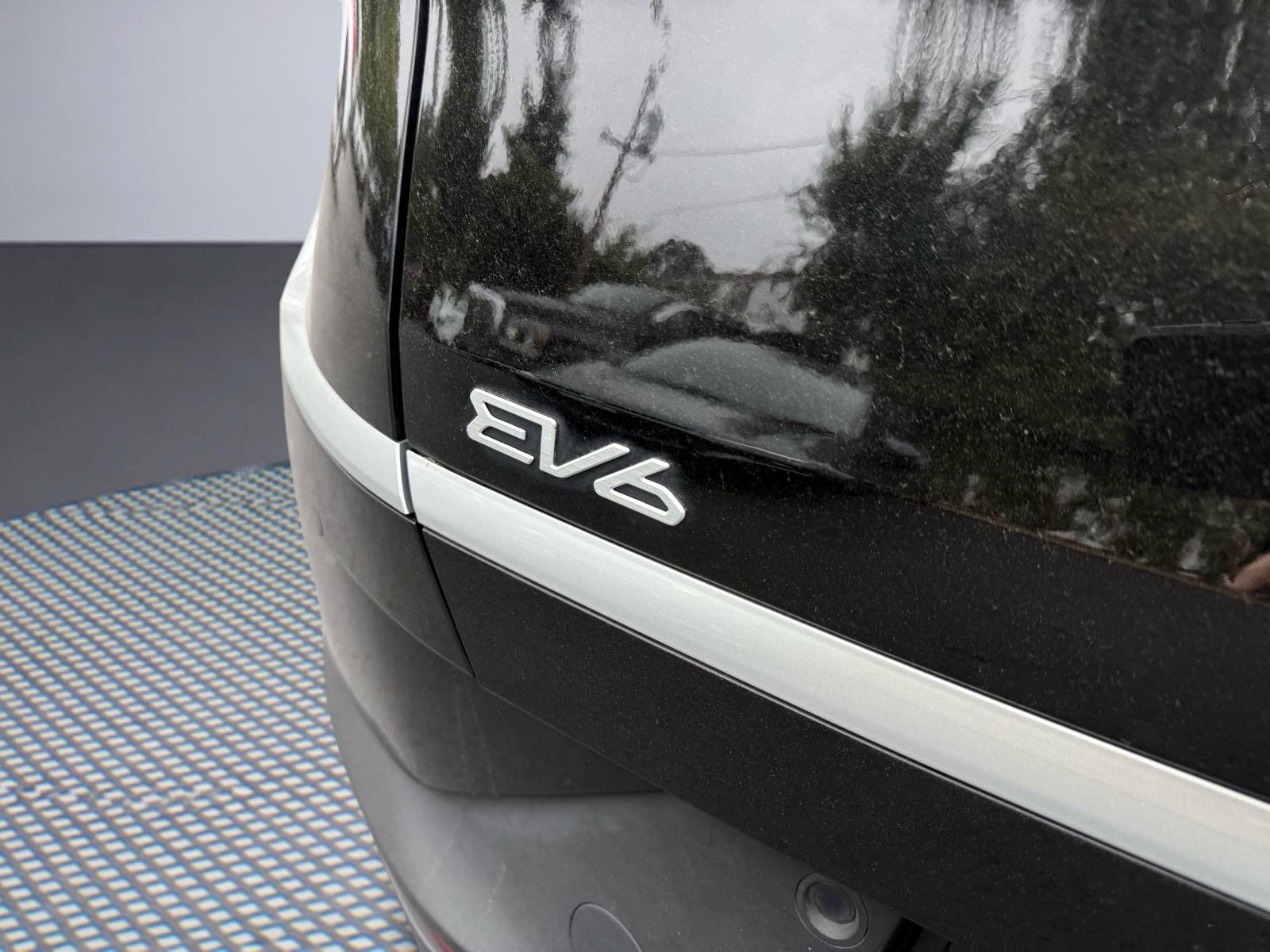 Used 2024 Kia EV6 Light AWD/4WD image 6