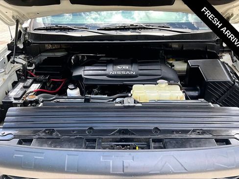 Used 2017 Nissan Titan S AWD/4WD image 26
