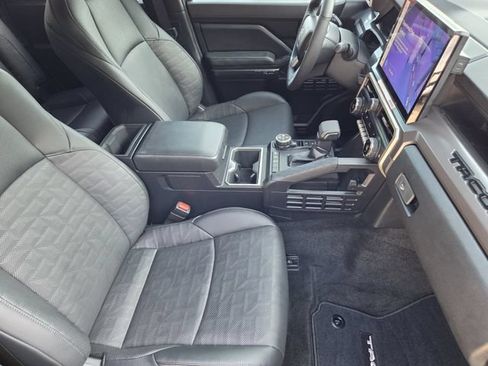 Used 2025 Toyota Tacoma TRD Off-Road AWD/4WD image 11