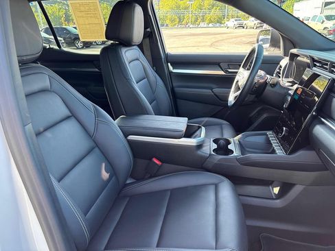 Used 2026 GMC Terrain Elevation w/ Elevation Premium Package AWD/4WD image 28