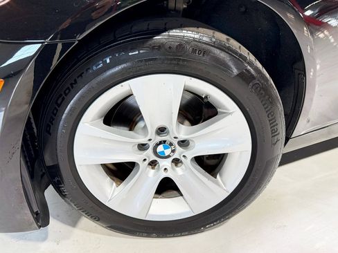 Used 2012 BMW 528i xDrive Sedan image 2