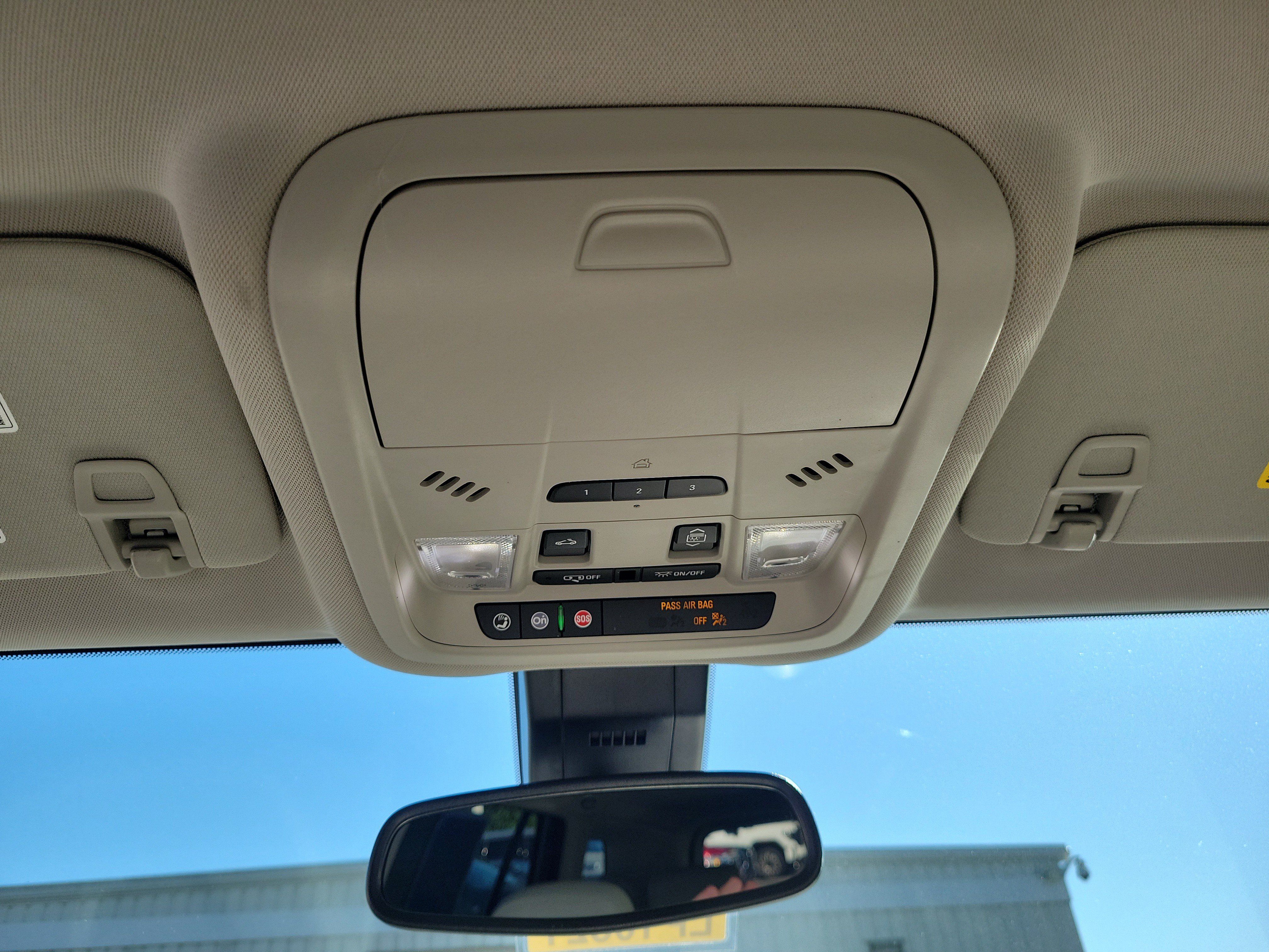 Used 2020 GMC Terrain Denali w/ Denali Premium Package FWD image 31