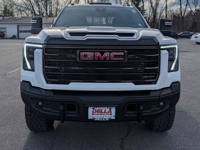 New 2025 GMC Sierra 2500 AT4X w/ AT4X AEV Edition