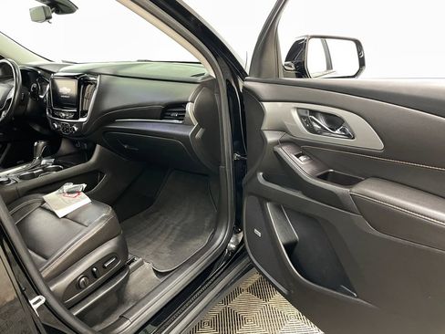 Used 2020 Chevrolet Traverse RS AWD/4WD image 37