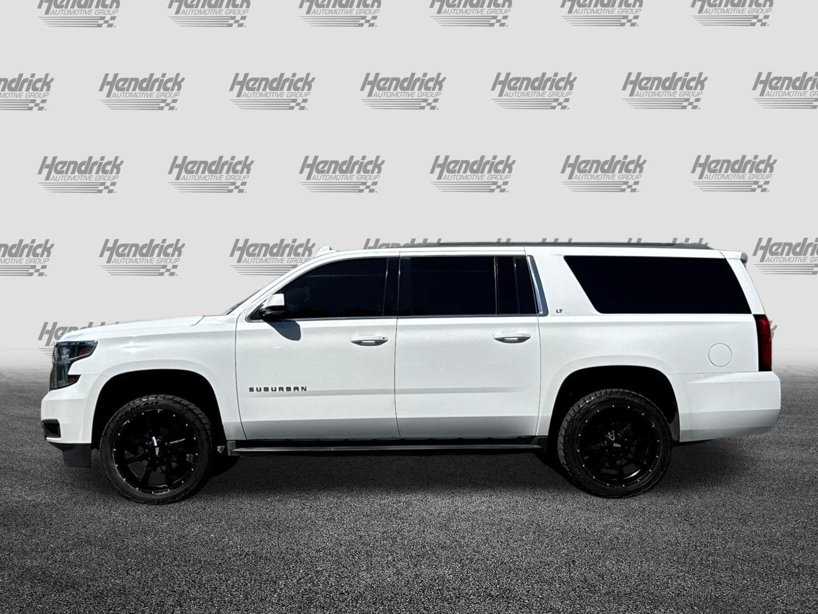 Used 2019 Chevrolet Suburban LT RWD image 8