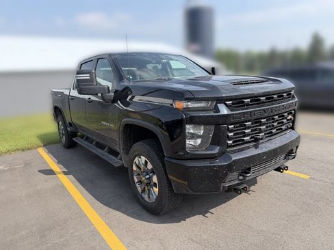 Used 2022 Chevrolet Silverado 2500 Custom w/ Custom Convenience Package AWD/4WD image 4