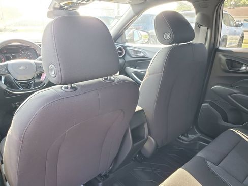 New 2026 Chevrolet Trax RS w/ Sunroof Package FWD image 27