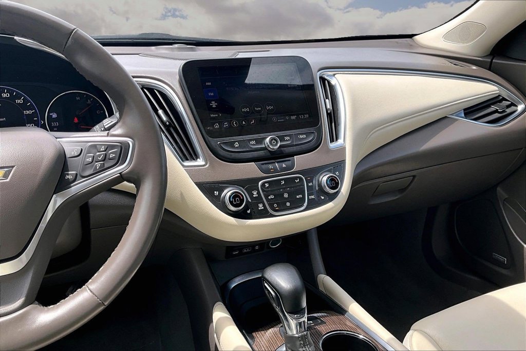 Used 2024 Chevrolet Malibu LT FWD image 9