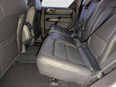 New 2025 Ford Bronco Outer Banks w/ Sasquatch Package AWD/4WD image 14