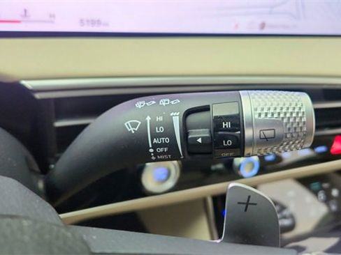 Used 2026 Genesis GV70 2.5T image 42