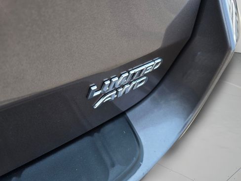 Used 2020 Toyota Sienna XLE Premium AWD/4WD image 38
