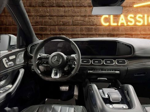 Used 2024 Mercedes-Benz GLS 63 AMG 4MATIC image 23