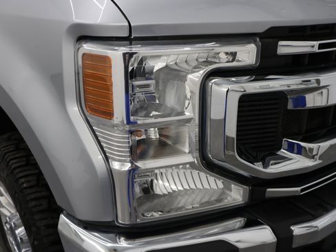 Used 2022 Ford F350 XLT w/ XLT Value Package AWD/4WD image 21