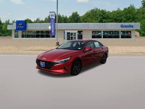 Certified 2023 Hyundai Elantra SEL w/ Cargo Package image 2