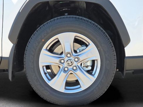 Used 2025 Toyota RAV4 LE image 10