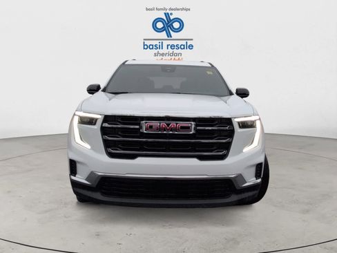 Used 2025 GMC Acadia Elevation image 10