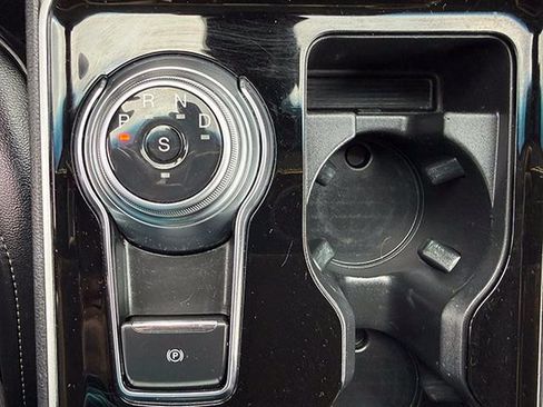 Used 2020 Ford Edge SEL AWD/4WD image 21