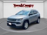 Certified 2022 Jeep Compass Latitude image 3