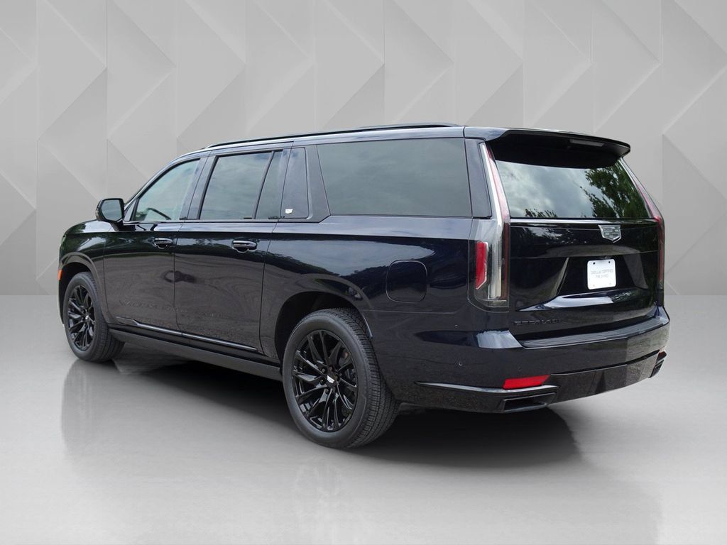 Certified 2023 Cadillac Escalade ESV Sport Platinum w/ LPO, ONYX Package AWD/4WD image 3