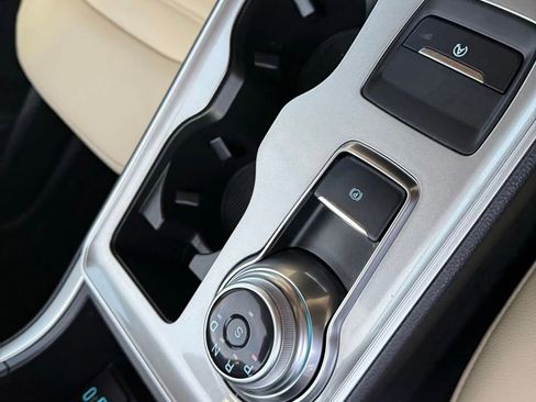 Used 2024 Ford Edge SEL w/ Convenience Package image 26