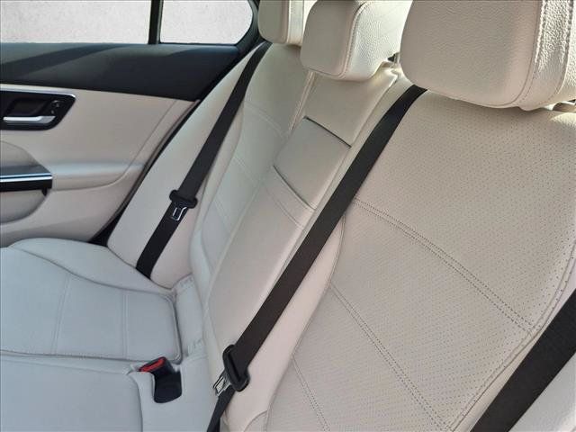 Used 2023 Mercedes-Benz C 300 4MATIC Sedan image 14