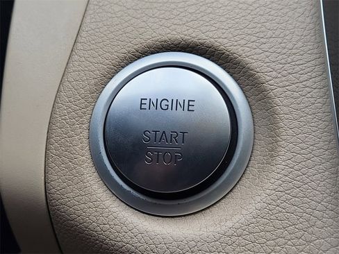 Used 2018 Mercedes-Benz C 300 C 300 w/ Premium Package image 31