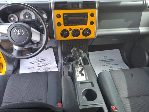 Used 2007 Toyota FJ Cruiser 4WD image 11