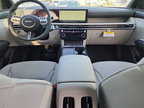 New 2025 Hyundai Tucson Limited image 10