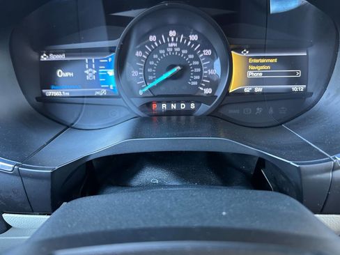 Used 2019 Ford Edge Titanium w/ Cold Weather Package AWD/4WD image 5