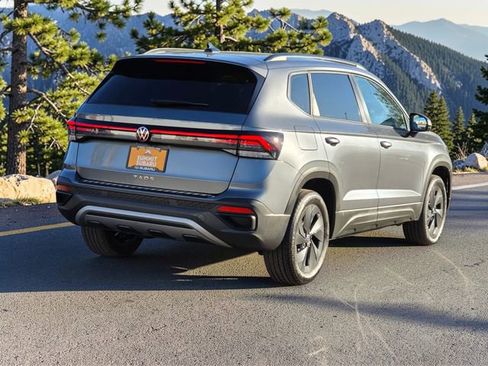Used 2025 Volkswagen Taos S image 6