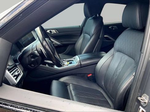 Used 2021 BMW X6 M50i w/ Premium Package AWD/4WD image 17