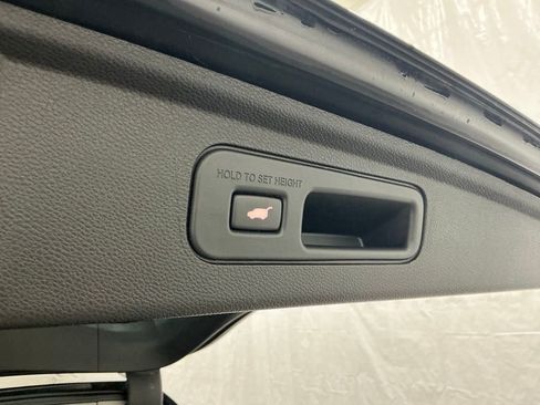 Used 2023 Honda Odyssey EX-L image 18