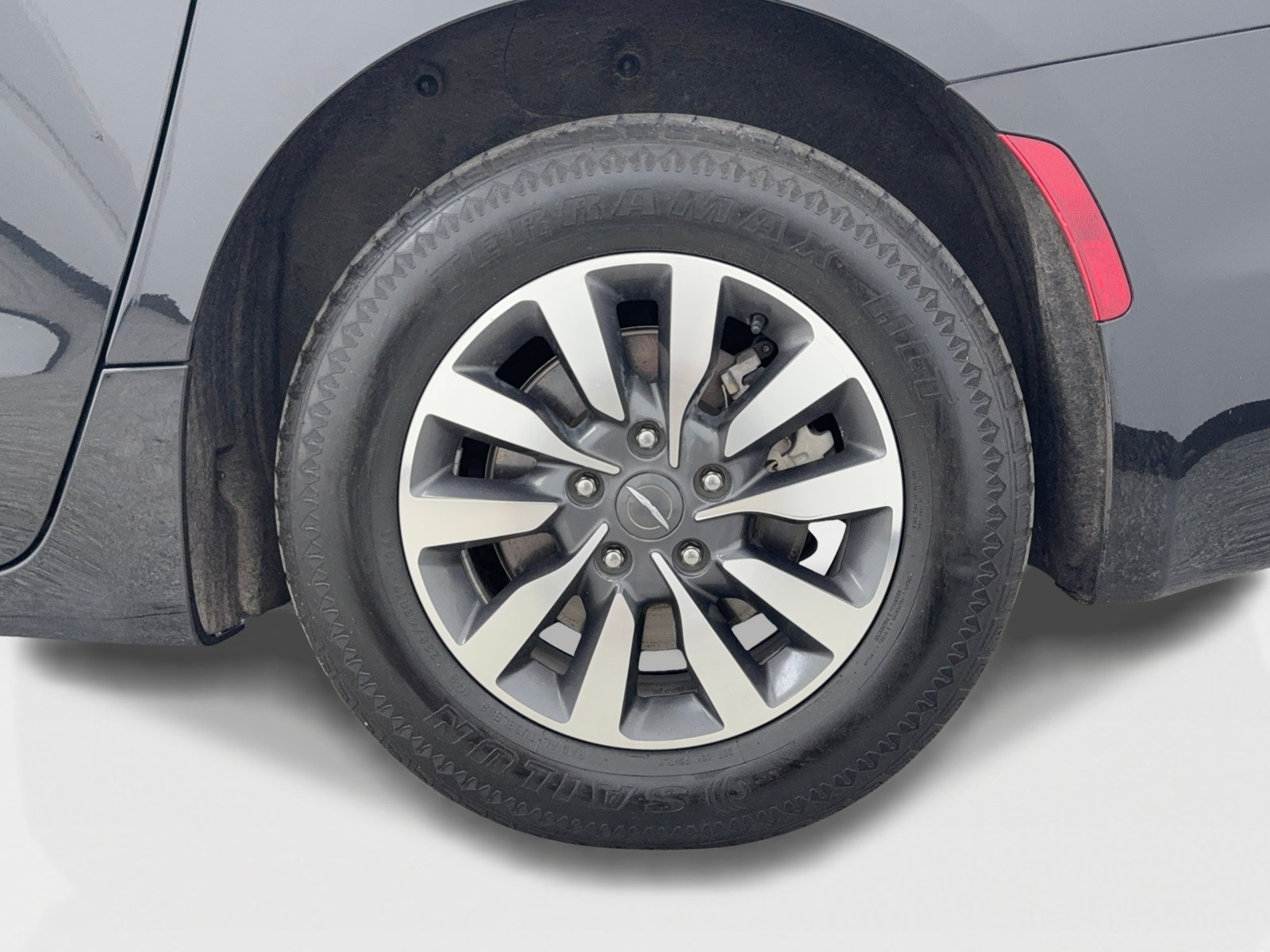 Used 2023 Chrysler Pacifica Touring-L FWD image 49
