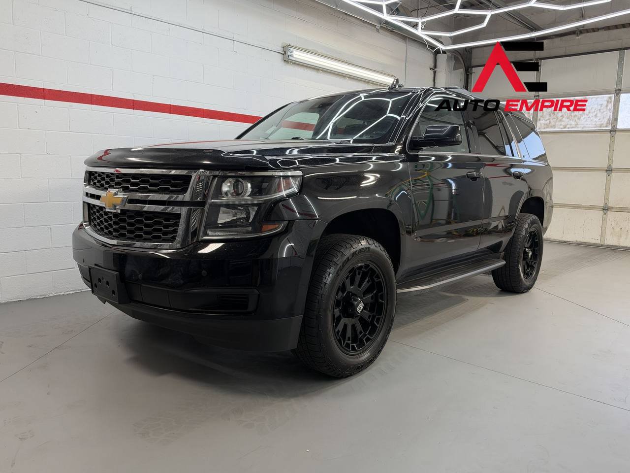 Used 2019 Chevrolet Tahoe LT AWD/4WD image 1
