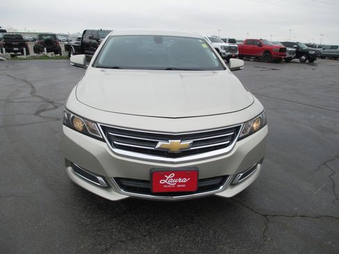 Used 2015 Chevrolet Impala LT image 10