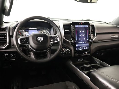 Used 2025 RAM 1500 Big Horn AWD/4WD image 2