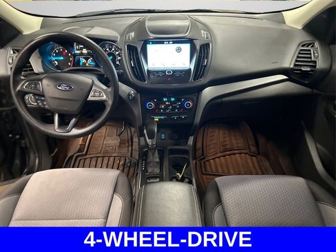 Used 2019 Ford Escape SE image 18