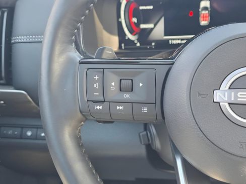 Used 2024 Nissan Pathfinder Platinum w/ Cargo Package image 24