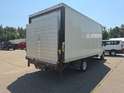 Used 2024 Ford E-350 and Econoline 350 Super Duty w/ Power Windows & Locks Group RWD image 5