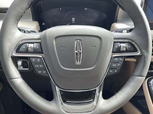 Used 2021 Lincoln Nautilus AWD w/ Equipment Group 101A image 21