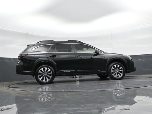 Used 2024 Subaru Outback Limited image 35