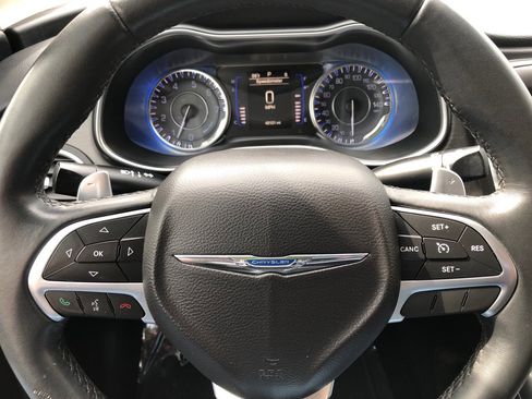 Used 2016 Chrysler 200 Limited FWD image 30
