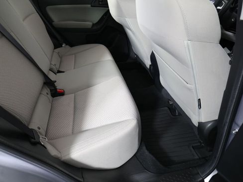 Used 2017 Subaru Forester 2.5i w/ Alloy Wheel Package image 22